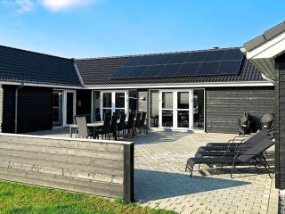26 person holiday home in Grenaa - Grenå - 0