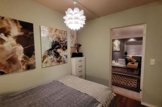 Superb and central place! Airb&b favorite - 2