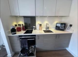 Fruit Tree Serviced Apartment - Cambridge - 4