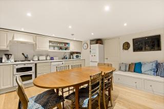 New! Charming 3BR House with Roof Terrace, Zone 1 - Londra - 1