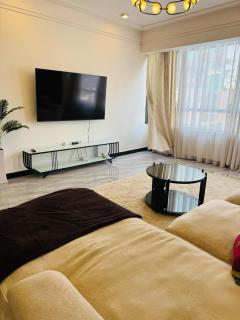 Elegant executive three bedroom apartment with breathtaking city views ,swimming pool ,fully equipped gym ,children playground and close to major shopping malls - Nairobi - 6