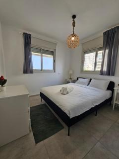 OrYam - Boutique Sea View Apt. 2BD Up to 10 Guests - 9