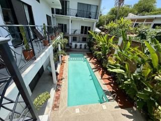 3-Bdr Retreat with Stunning Views & Jungle Vibes - 1