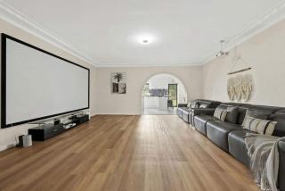 SunnyDaze in the Heart of Ulladulla - 8