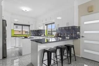 SunnyDaze in the Heart of Ulladulla - 5
