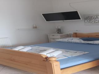 Modern Apartment in Starigrad with Garden - 7