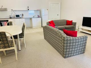 Seafield Tower Glenelg Apartment - 3