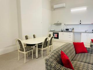 Seafield Tower Glenelg Apartment - Glenelg - 2