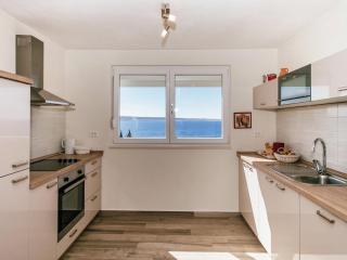Modern Apartment in Starigrad Paklenica with Barbecue - 3