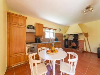 Rural holiday home in Netos-Almagreira with shared pool - 8