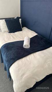 NEW! Stylish home I Perfect for groups I Parking - Bedford - 1
