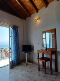 Total Blue Maisonette - 2