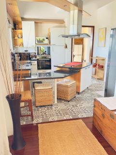 VILLA SAMAE - Vue Océan, Piscine, Jacuzzi & Charme Tropical à La Réunion - 4