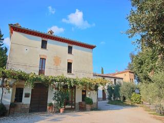 Attractive apartment in old farmhouse on the estate with pool - 4