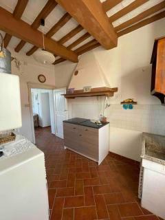 Antica casa nel borgo medievale di Prata - 7