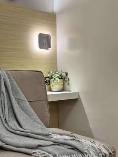 RED LUXE HAVEN Comfy stay, Netflix and Fast WiFi Ready - Manila - 4