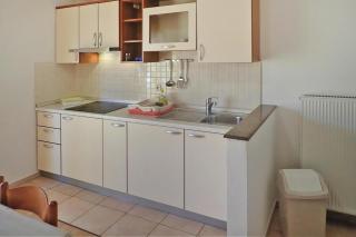 Apartment PINK in Starigrad Paklenica only 200 m from the sea - 1