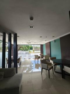 Modern 1BR suite near Ayala & IT park, gym & pool - Città di Cebu - 4
