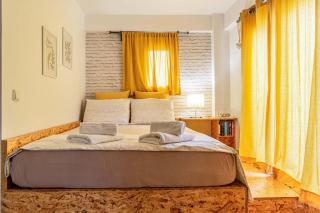 Downtown Central Suite with Private Parking - Kalamata - 5