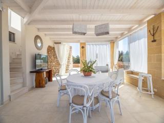 Tasteful holiday home in Taviano with private terrace - Taviano - 2