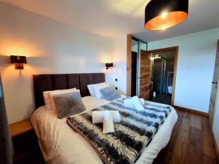 NEW ! HOLY COW - LES GETS - Proche pistes et centre - Souplex Design 4 chambres - 10 personnes - Idéal 8 personnes - 7