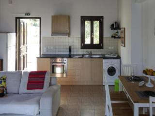 Cottage, Kyrianna - 1
