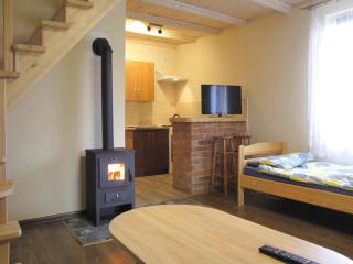 Apartment right on the lake, Ryn - 3