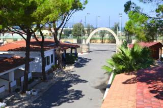 Bungalow in a resort in Lido del Sole with terrace - 1