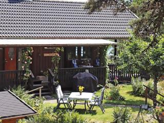 3 person holiday home in MELLERUD-By Traum - 6