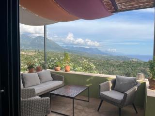 Pituresque stonehouse with endless view - Prosílion - 6