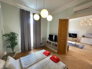 CITY CENTER 3, elegant and cozy 2br in city center! - 6