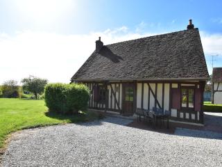 Holiday Home in Saint-Maurice with Garden BBQ - Fontainejean - 4
