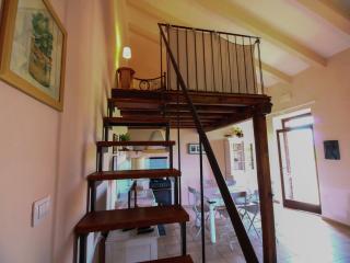 Chic Farmhouse in Montalto di Castro with Terrace - 1