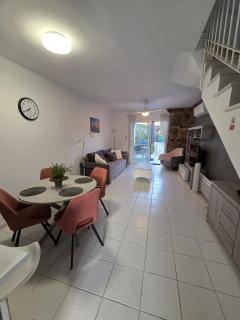 Cosy Townhouse Universal Paphos - 8