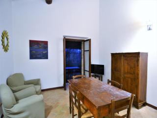 Cosy apartment in Mantignana with private terrace - Mantignana - 5