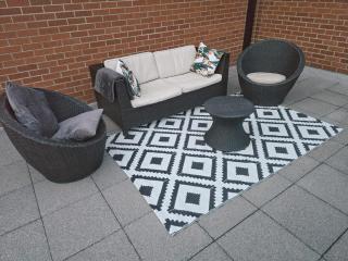 Sky View Balcony Suite - Parking & Panoramic Views - Leeds - 5