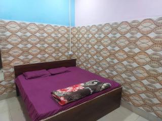 Annu Bhai Sewa Sadan Near Janmbhumi Approx 5Min - 1