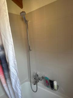 Zimmer mit eigenem Badezimmer - 4