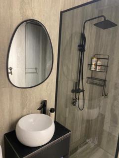 Deluxe Apartment 1 - 2