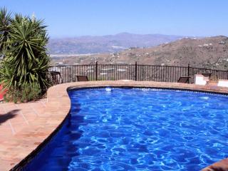 Sun-Soaked Villa with Blue Waters - Sayalonga - 6