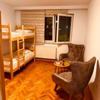 Center House Hostel v2 - 9