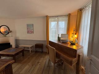 Charming House - 3