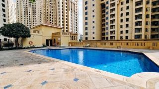 Top Holiday Location - Walk to Beach - Free Pool & Gym - 7