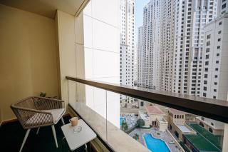 Top Holiday Location - Walk to Beach - Free Pool & Gym - 8