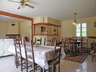 Apartment in France near Scenic Landmarks - Estang - 3