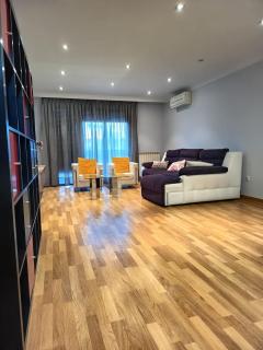 Precioso Piso con 3 dormitorios y aire acondicionado - 6