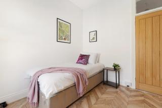 New Flat, Parking, 3 Beds, Sleeps 6 - Elswick - 3