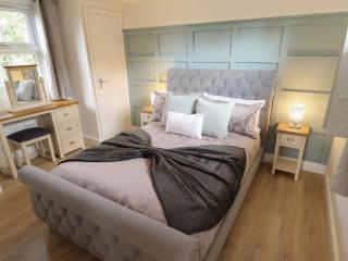 Pear Tree Lodge - Alford - 1