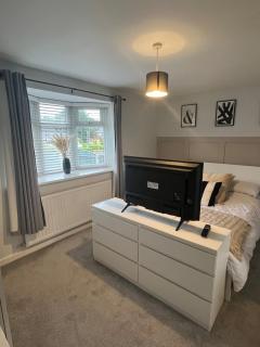 Modern & Cosy Bungalow in Chadderton - Hollinwood - 7