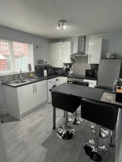 Modern & Cosy Bungalow in Chadderton - Hollinwood - 4